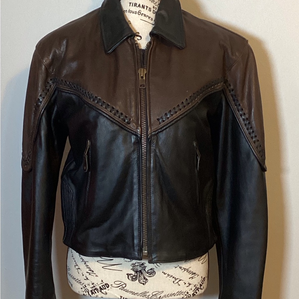 UNIQUE HEAVY LEATHER HIGHWAY LADIES RIDING JACKET BLACK/BROWN BRAIDED VTG Size S